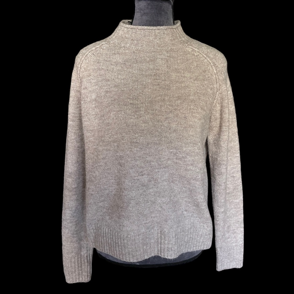 French Quarter Sweater‎ Size M/L